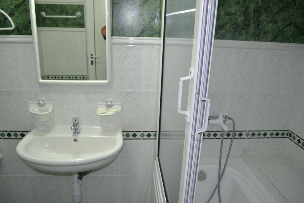 Family Hotel Magnolia Balchik Quarto foto