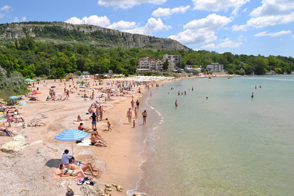 Family Hotel Magnolia Balchik Quarto foto