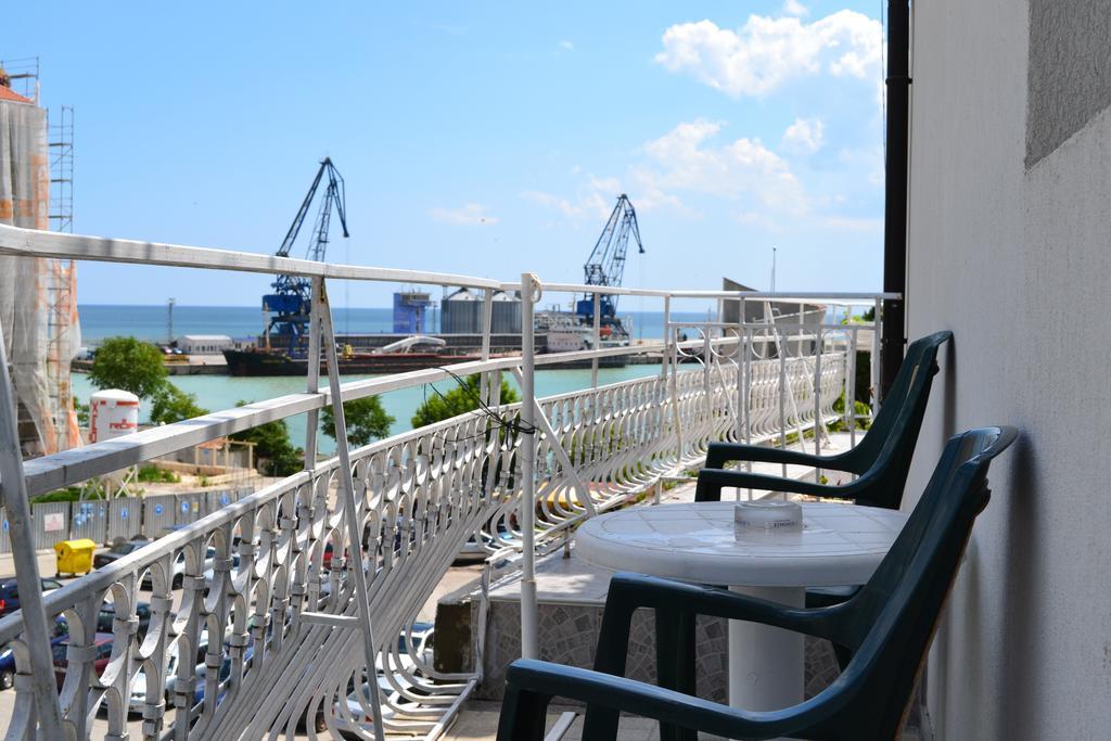 Family Hotel Magnolia Balchik Exterior foto