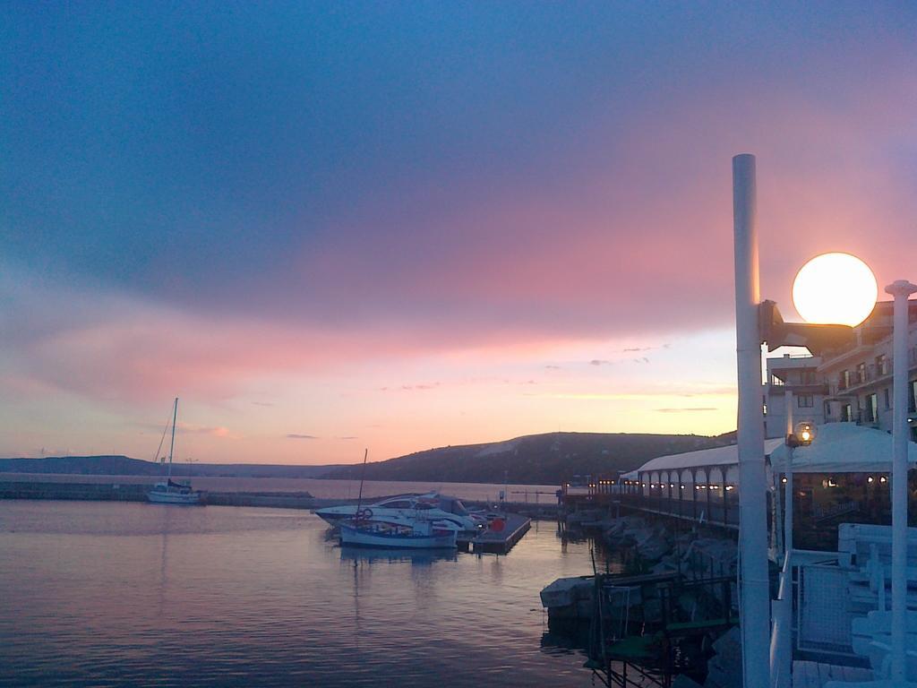 Family Hotel Magnolia Balchik Exterior foto