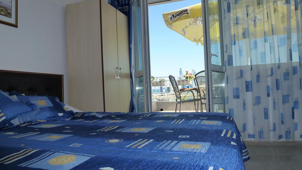 Family Hotel Magnolia Balchik Quarto foto