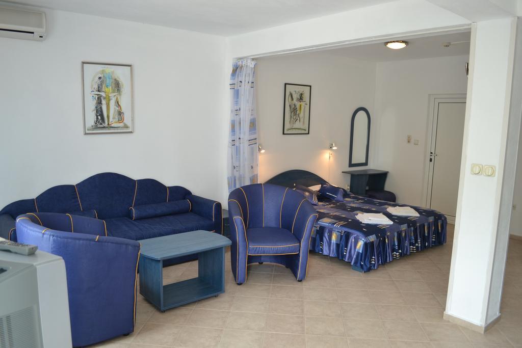 Family Hotel Magnolia Balchik Quarto foto
